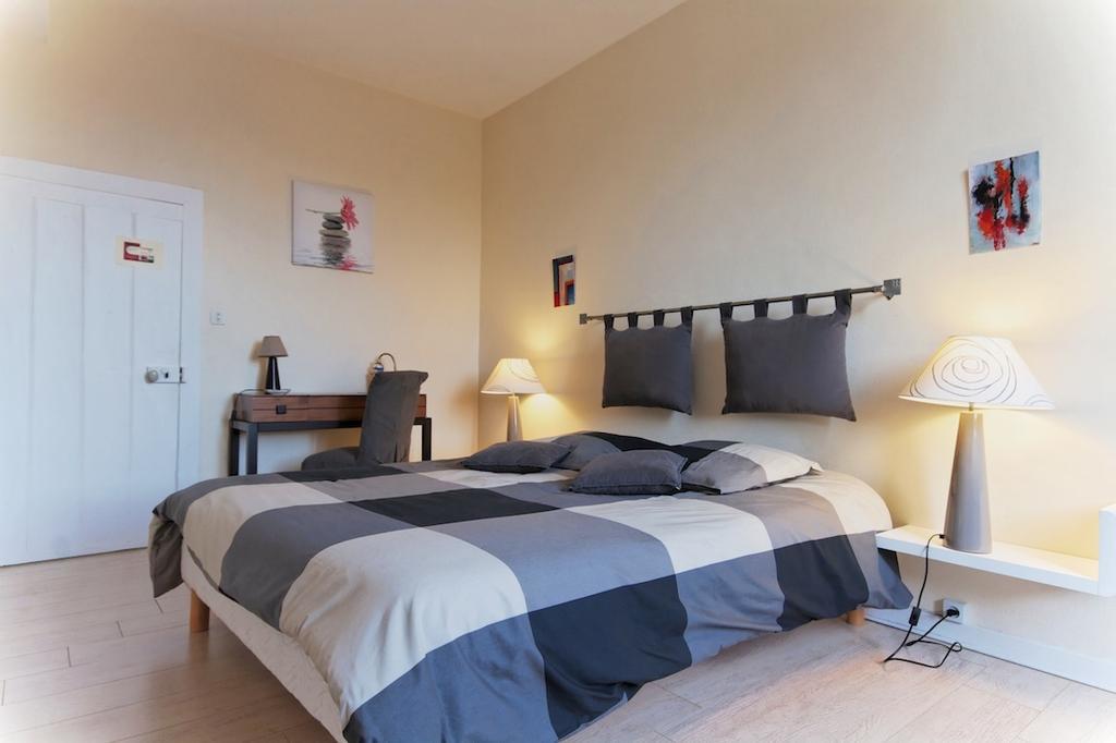 Comme A La Maison Bed & Breakfast Tours-sur-Marne Oda fotoğraf